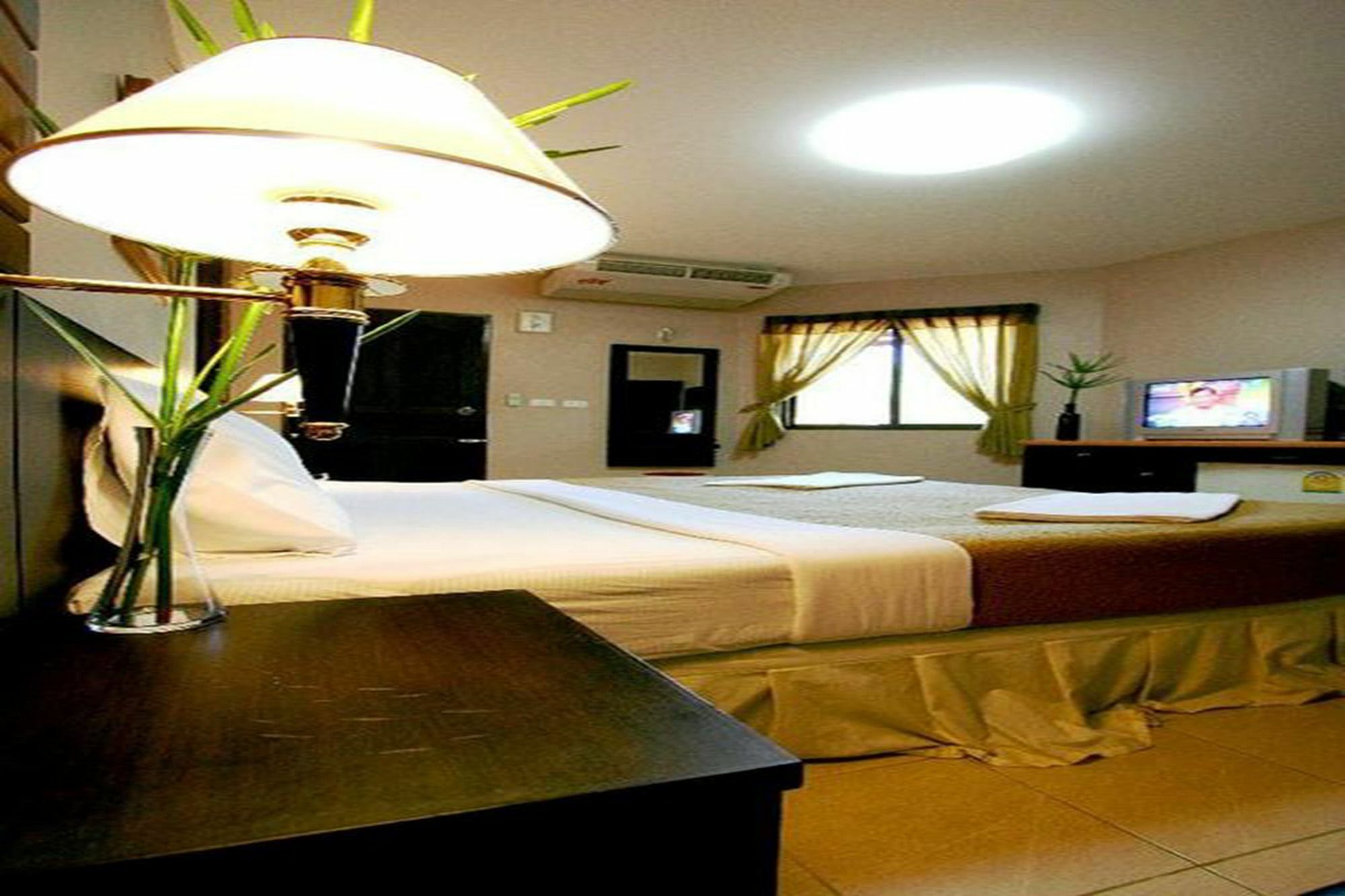 Pk Mansion Lejlighedshotel Phuket Eksteriør billede